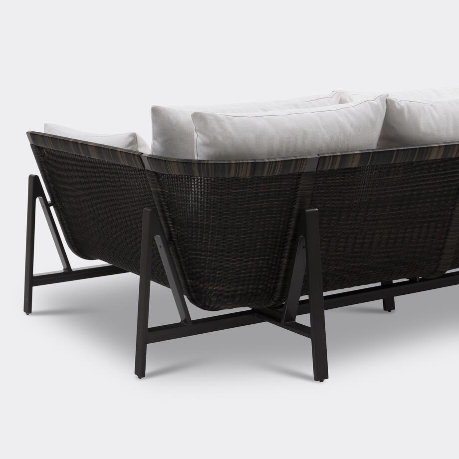 Manta Ray Daybed, Basalt, Pinpoint Coconut