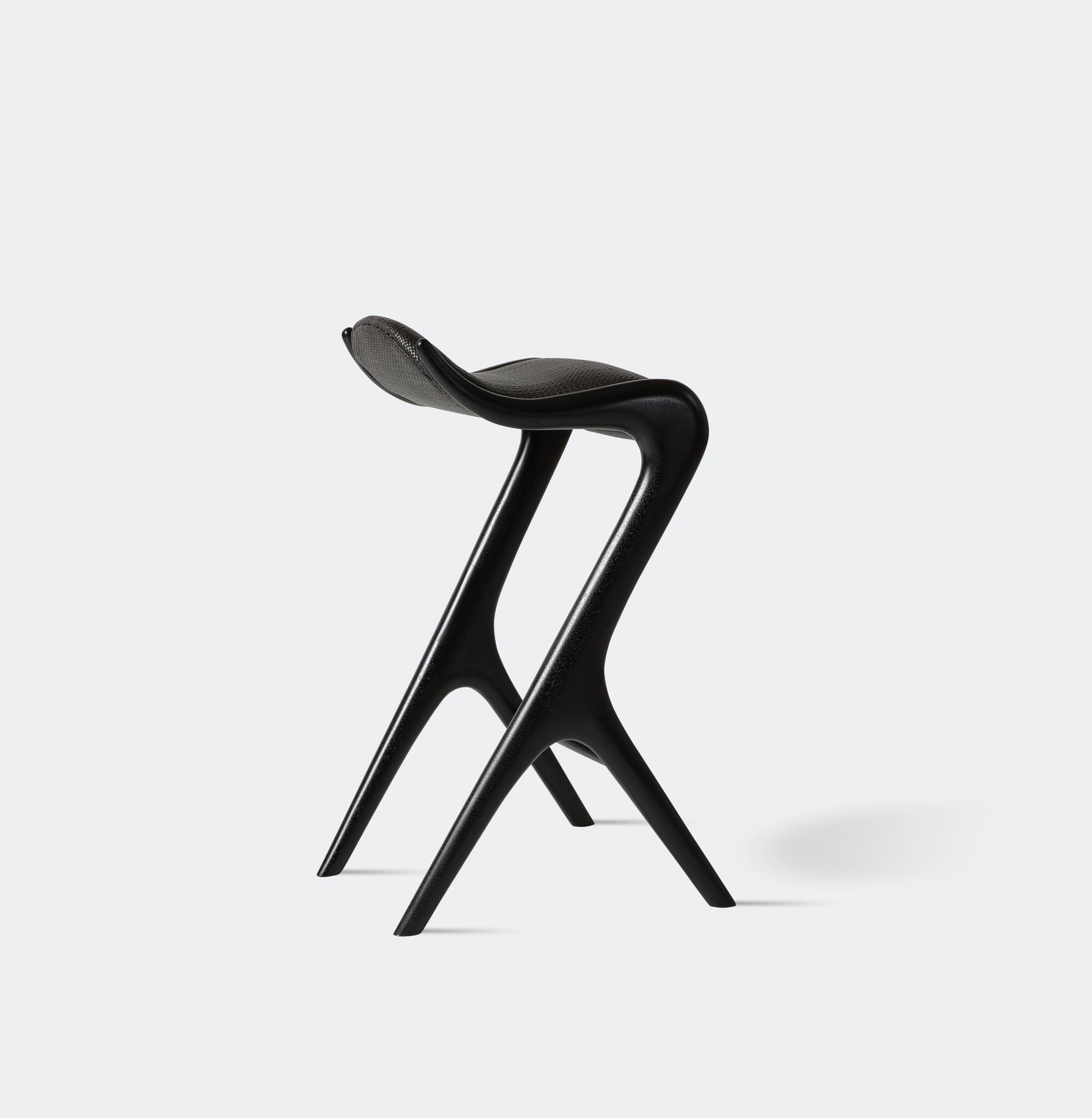 Sculpted Saddle Seat Barstool, Walnut Midnight, Woven: Black Brown