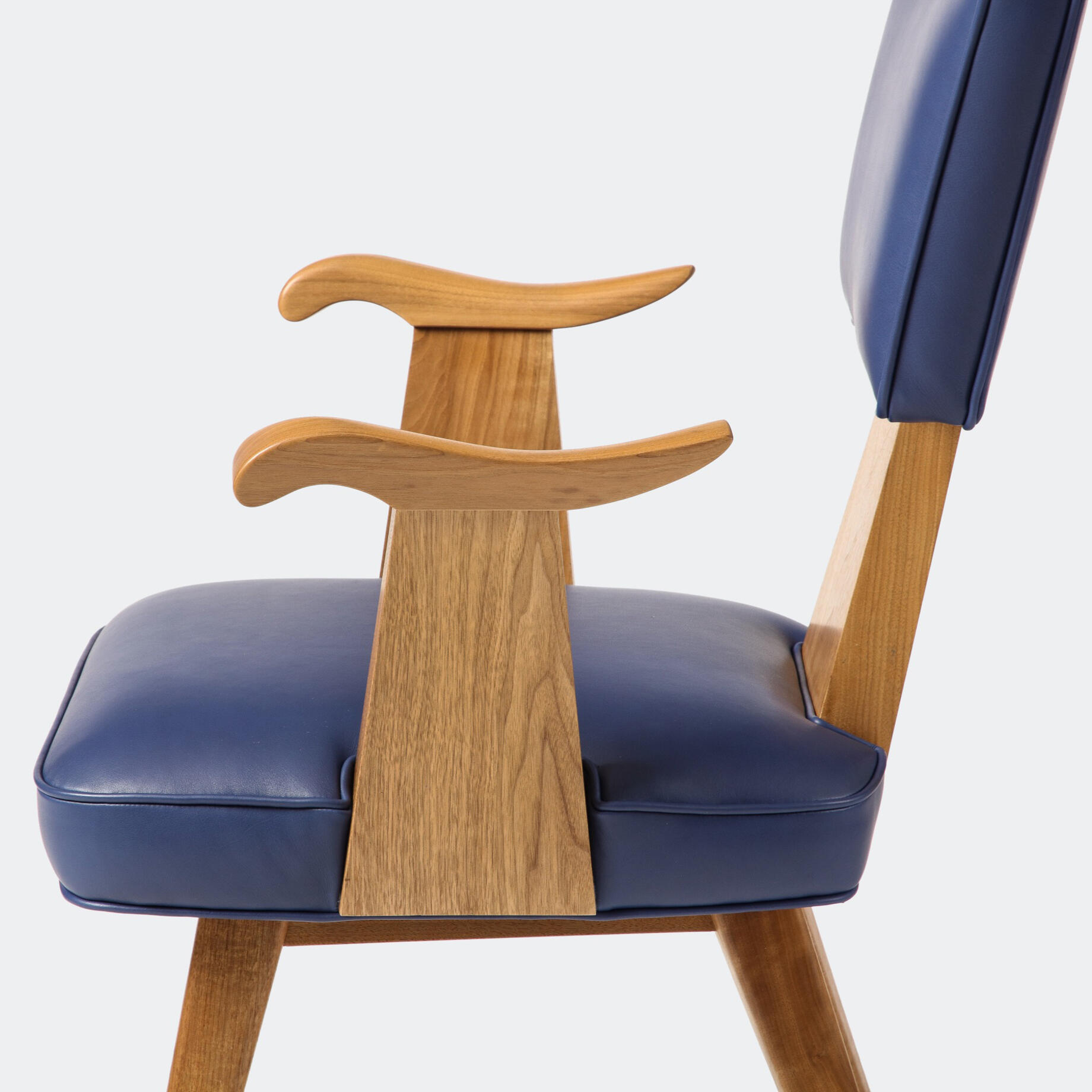First Arm Chair, Modern, Walnut Sand, 9376/15 Romeo: Prussian