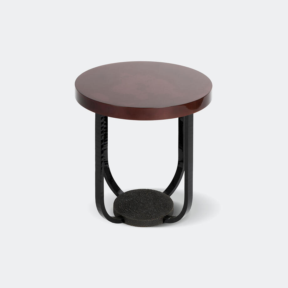Pavo Pedestal Table