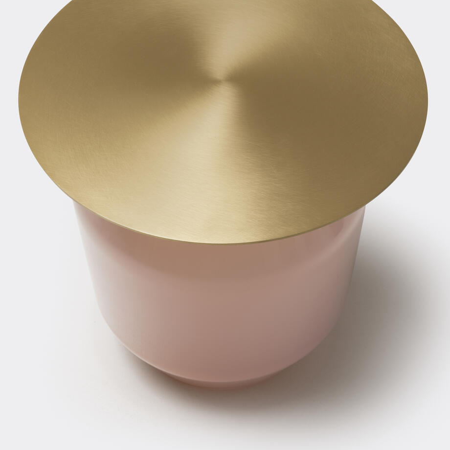Aurgarten Table, Pink Base, Brass Top