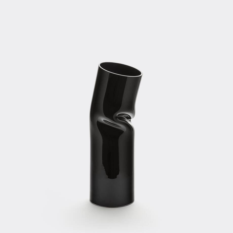 Roura Vase, Medium, Black